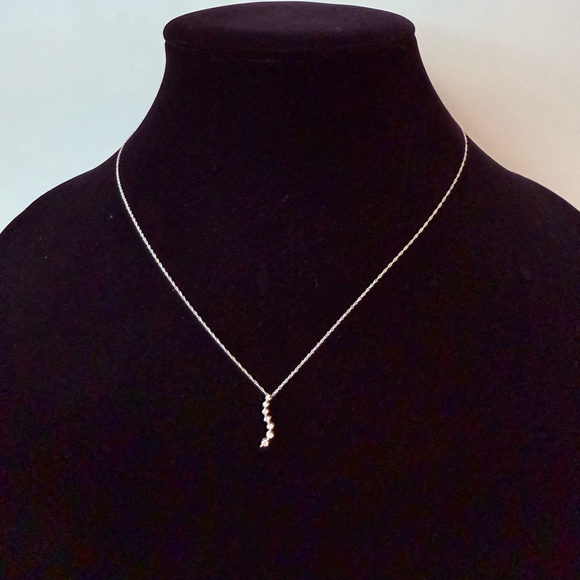 10K Solid White Gold Diamond Journey Wave Cascade Swirl Pendant Necklace - Picture 6 of 7